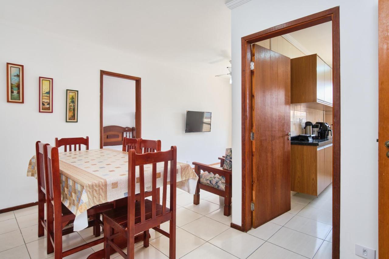 Lenamar II: Beachside Apartment with AC and Wi-Fi Ubatuba Exterior photo